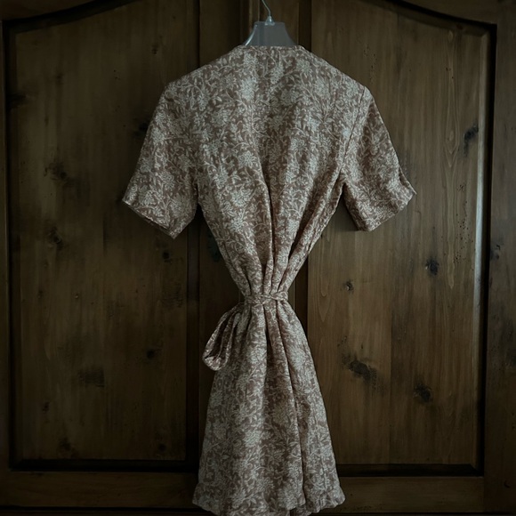 Ferhety  100% Linen Ashely Dress in Bronze Rivera flora Size XS - Picture 6 of 7